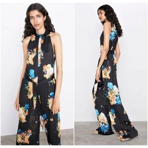 Zara Blogger’s favorite Black Multicolor Floral Chiffon Jumpsuit Size S